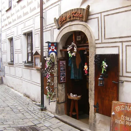 Cert A Kaca Konukevi Český Krumlov